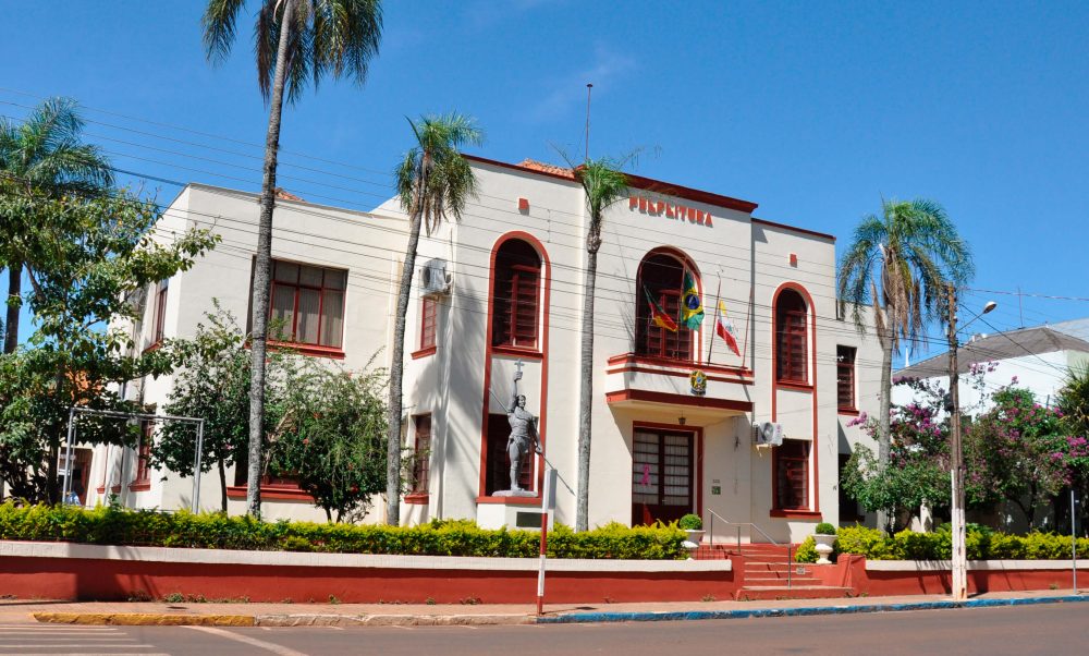 Foto colorida da fachada da prefeitura de São Luiz Gonzaga